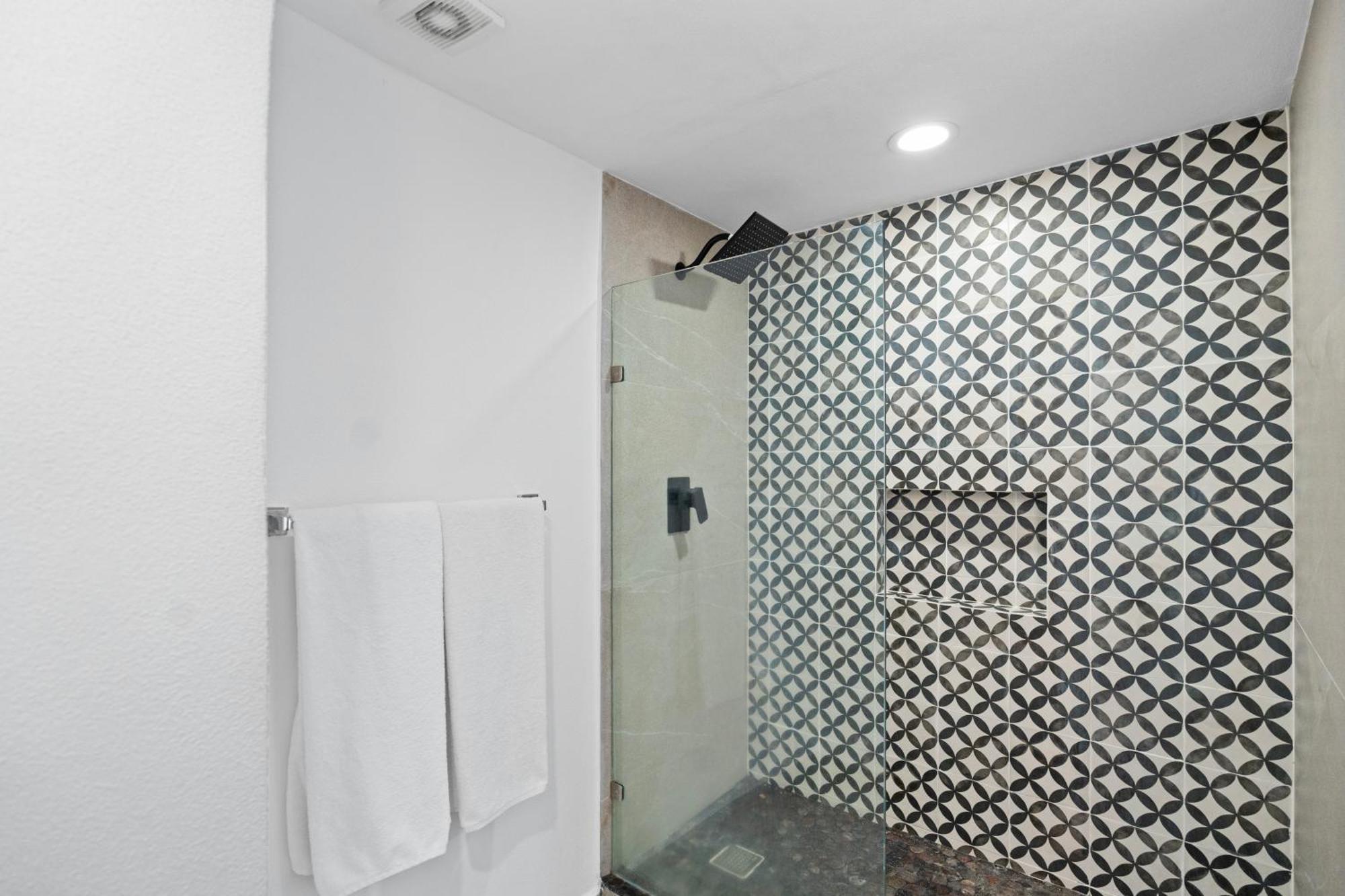 Luxury Condo Just Steps Away From The Beach! بويرتو فالارتا المظهر الخارجي الصورة